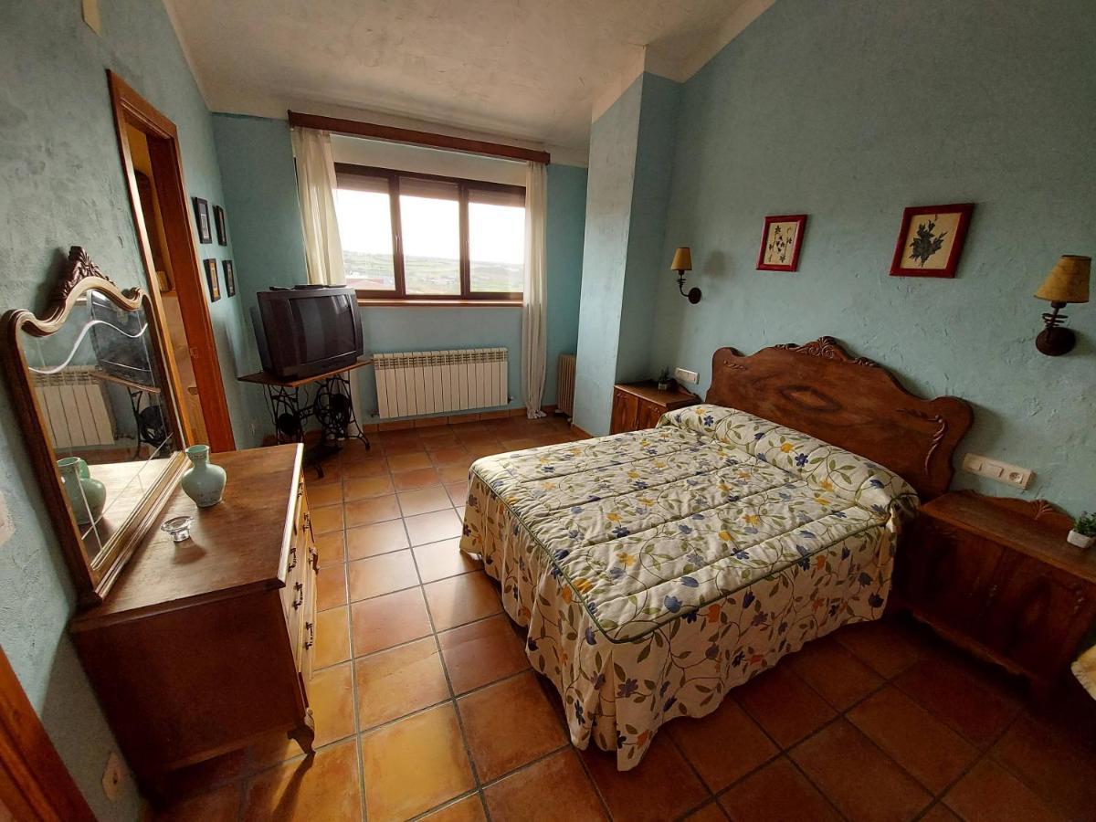 Casa Rural El Callejo Hinojosa de Duero Exteriör bild