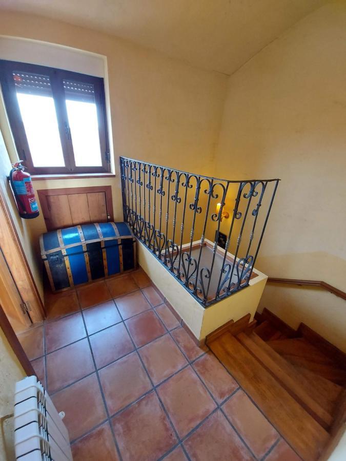 Casa Rural El Callejo Hinojosa de Duero Exteriör bild